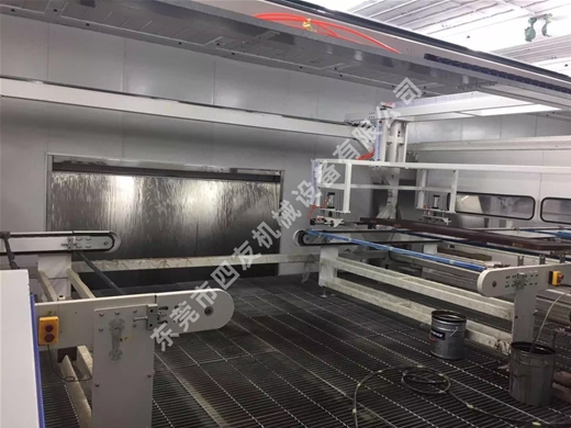 噴漆房內(nèi)部圖