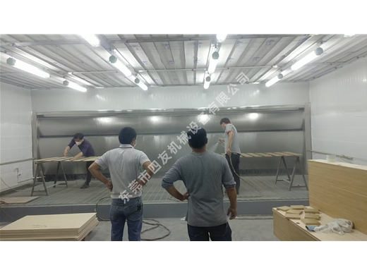 噴漆房?jī)?nèi)部圖